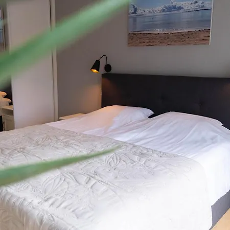T Pronkhuis Apartment