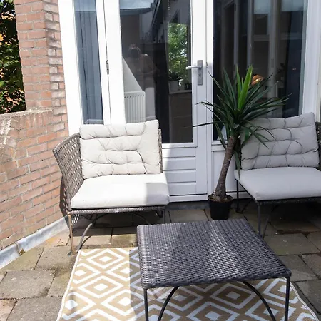 T Pronkhuis * Egmond aan Zee