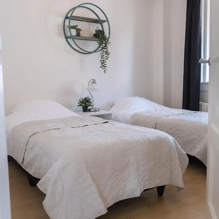 T Pronkhuis Apartment